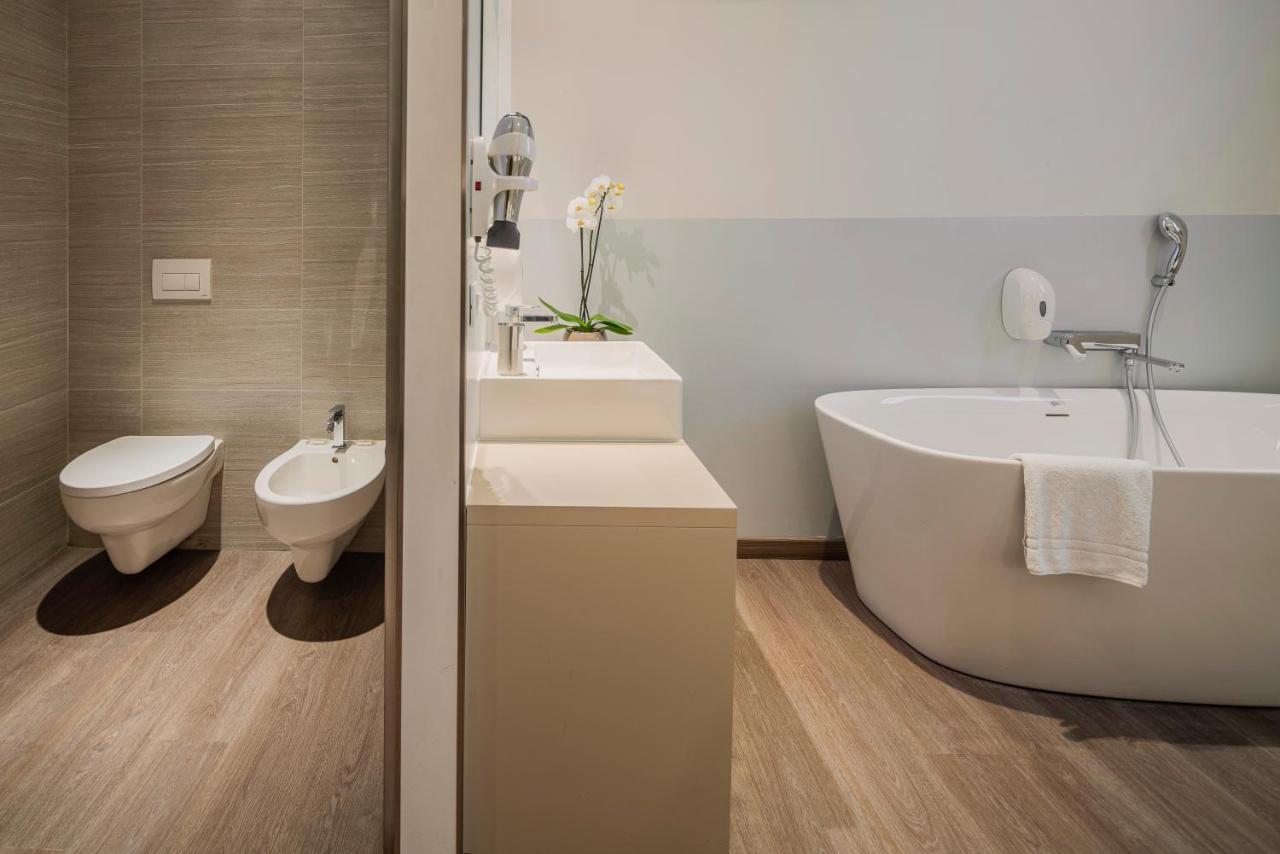 סגראטה Fasthotel Linate מראה חיצוני תמונה