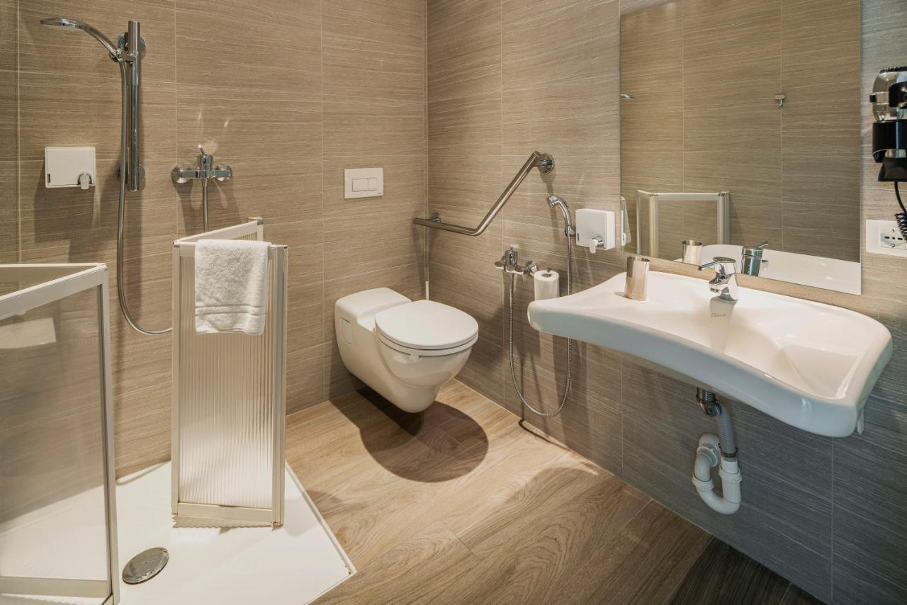 סגראטה Fasthotel Linate מראה חיצוני תמונה