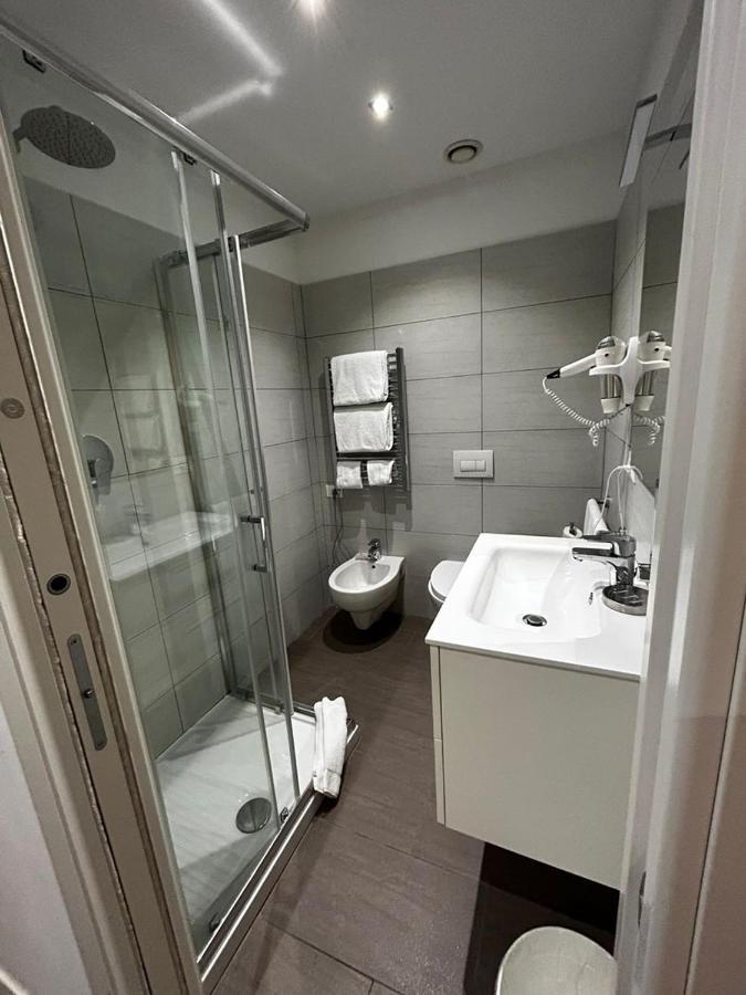 סגראטה Fasthotel Linate מראה חיצוני תמונה